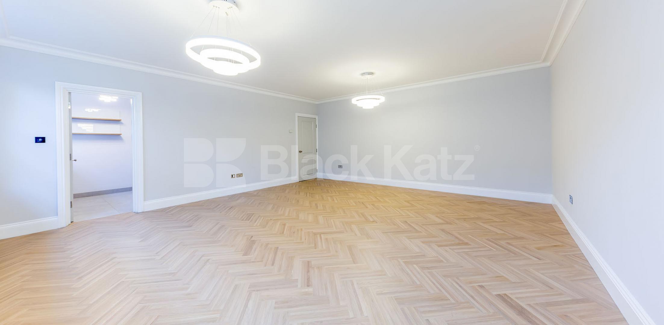 			STUNNING APARTMENT NEAR REGENTS PARK!, 1 Bedroom, 1 bath, 1 reception Flat			 Clarence Terrace, REGENTS PARK-MARYLEBONE